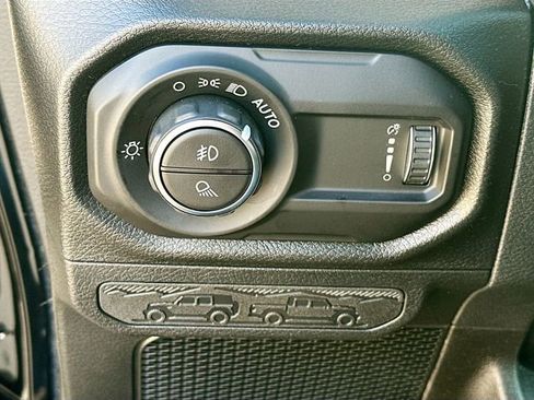 New 2026 Jeep Gladiator Sport AWD/4WD image 11