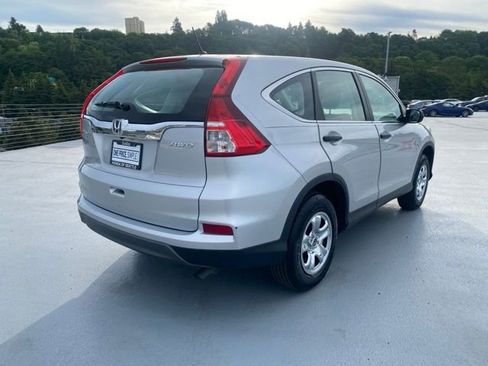 Used 2015 Honda CR-V LX image 8
