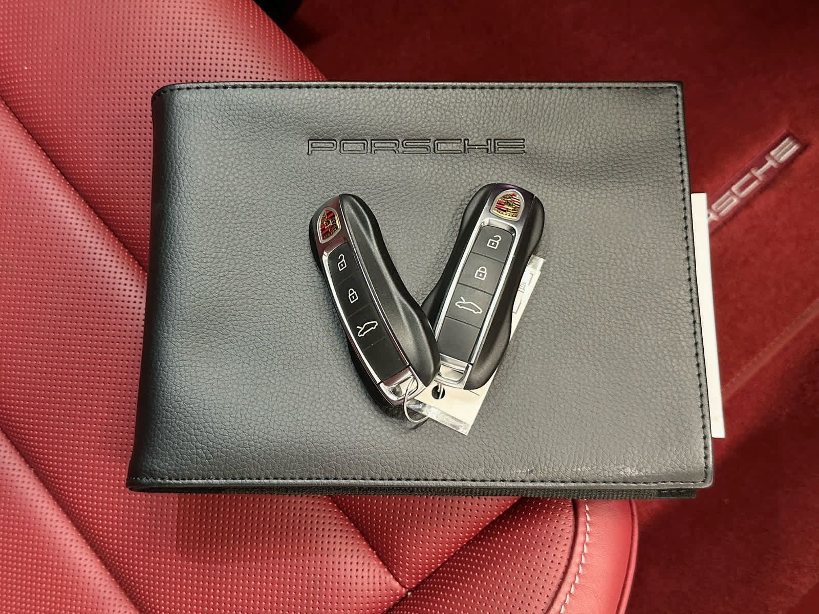 Used 2024 Porsche 911 Carrera S RWD image 36