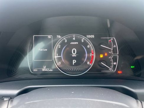 Used 2025 Lexus ES 350 w/ Premium Package FWD image 9