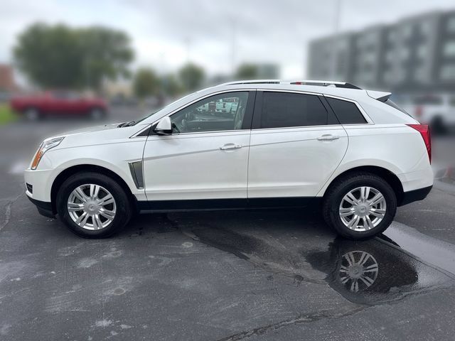Used 2016 Cadillac SRX Luxury w/ Driver Awareness Package FWD image 2