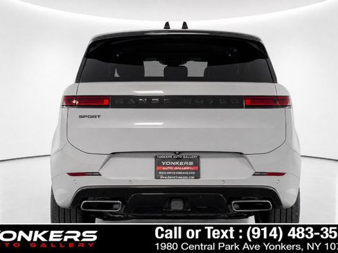 Used 2024 Land Rover Range Rover Sport Dynamic SE AWD/4WD image 8