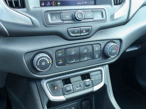 Used 2023 GMC Terrain SLE image 14