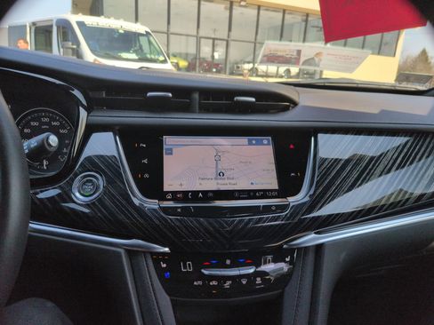 Certified 2024 Cadillac XT6 Premium Luxury w/ Technology Package image 13