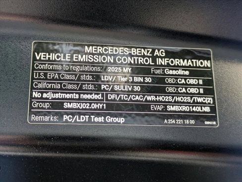 Certified 2025 Mercedes-Benz GLC 300 image 26