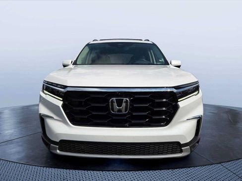 Used 2023 Honda Pilot Elite image 8