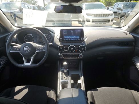 Used 2025 Nissan Sentra SV FWD image 11