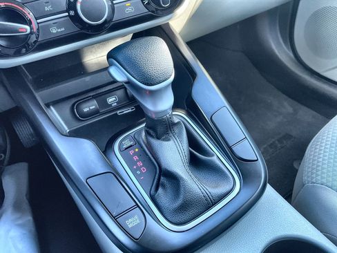 Certified 2022 Kia Soul LX w/ Technology Package image 14