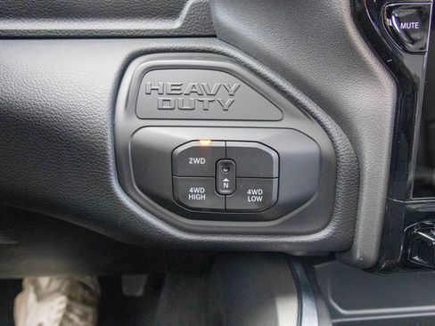 New 2027 RAM 2500 Laramie AWD/4WD image 25