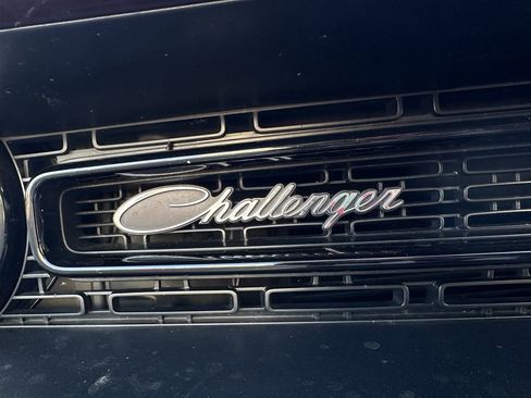 Used 2023 Dodge Challenger R/T Scat Pack w/ Plus Package image 40