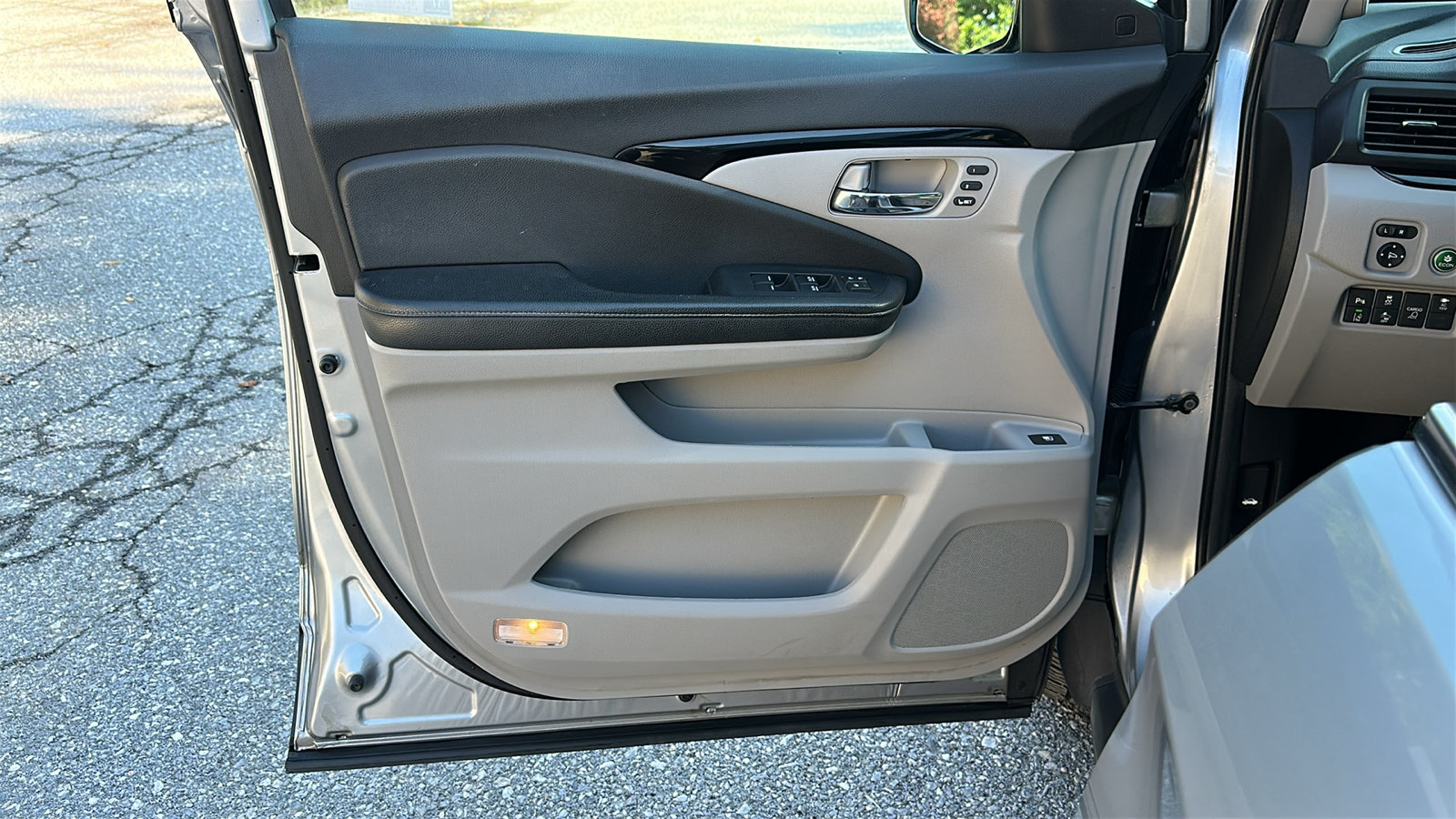 Used 2019 Honda Ridgeline RTL-E image 16