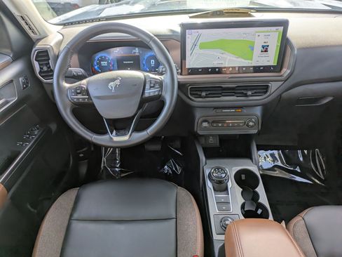 Used 2025 Ford Bronco Sport Outer Banks w/ Outer Banks Tech Package+ image 28