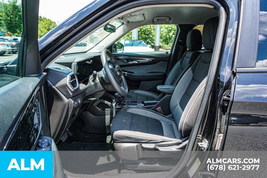 Used 2024 Chevrolet TrailBlazer LT FWD image 18