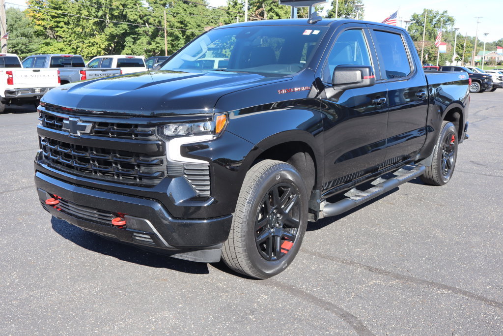 Used 2024 Chevrolet Silverado 1500 RST w/ Redline Edition AWD/4WD image 27