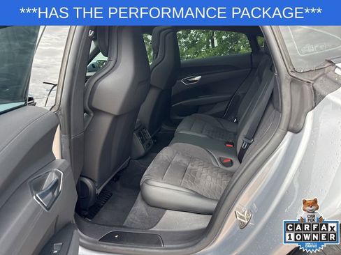 Used 2022 Audi e-tron GT Premium Plus image 23