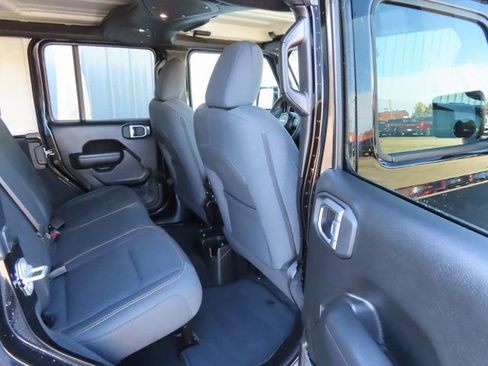 Used 2024 Jeep Wrangler Sport S image 25