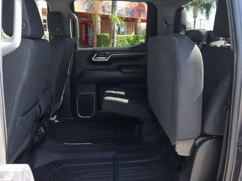 Used 2022 Chevrolet Silverado 1500 LT RWD image 38