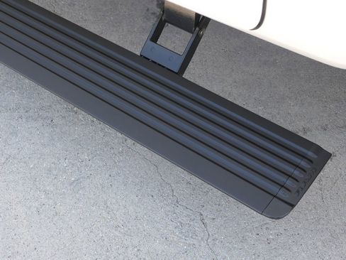 Used 2023 RAM 1500 Limited image 14