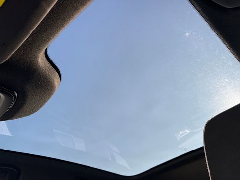 Used 2022 Volvo C40 P8 Recharge Ultimate image 28