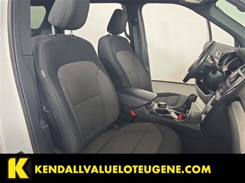 Used 2018 Ford Explorer XLT image 21