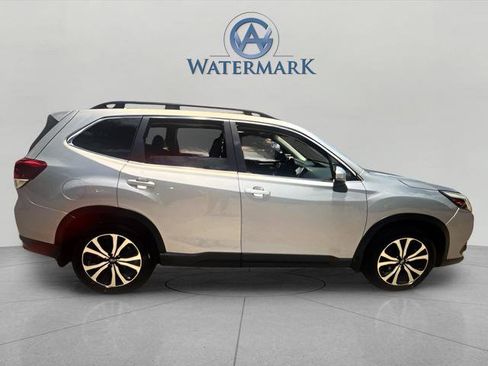 Used 2023 Subaru Forester Limited AWD/4WD image 4