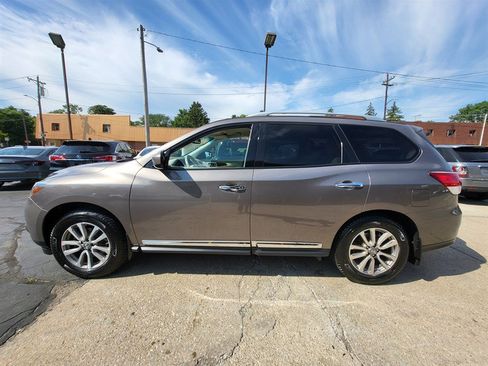 Used 2014 Nissan Pathfinder SL w/ Cargo Package AWD/4WD image 4