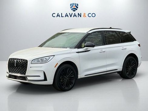 Used 2023 Lincoln Corsair Reserve w/ Jet Appearance Package image 2