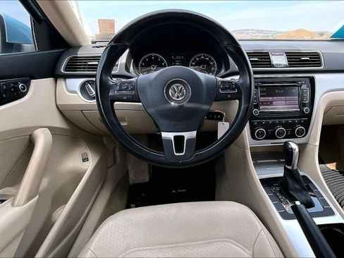 Used 2012 Volkswagen Passat 2.5 SE FWD image 8