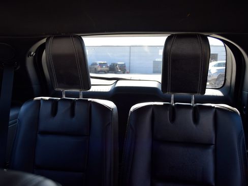 Used 2018 Ford Explorer Limited FWD image 18