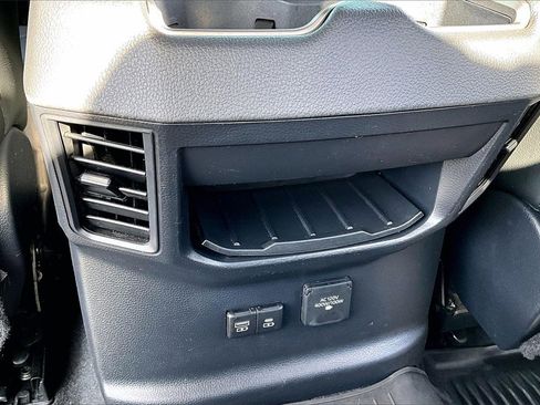 Used 2022 Toyota Tundra Limited image 10