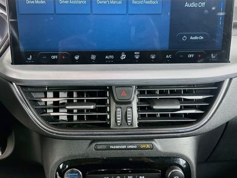 Used 2025 Ford Escape Platinum AWD/4WD image 24