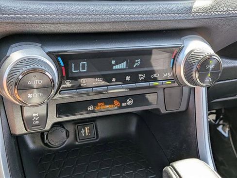 Used 2025 Toyota RAV4 LE AWD/4WD image 21