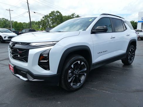 Certified 2026 Chevrolet Equinox RS w/ Convenience Package III FWD image 9