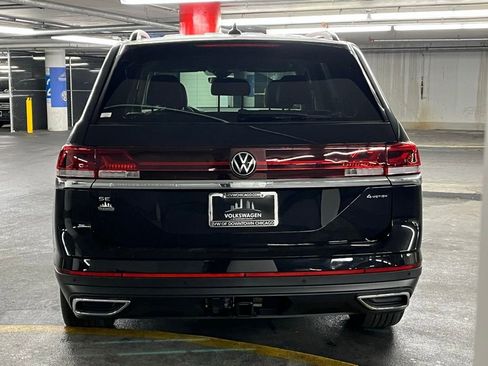 New 2025 Volkswagen Atlas SE image 34