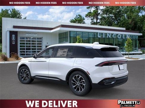 New 2026 Lincoln Nautilus Premier image 4