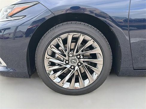 New 2025 Lexus ES 350 Ultra Luxury image 42