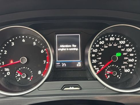 Used 2021 Volkswagen Tiguan S FWD image 14