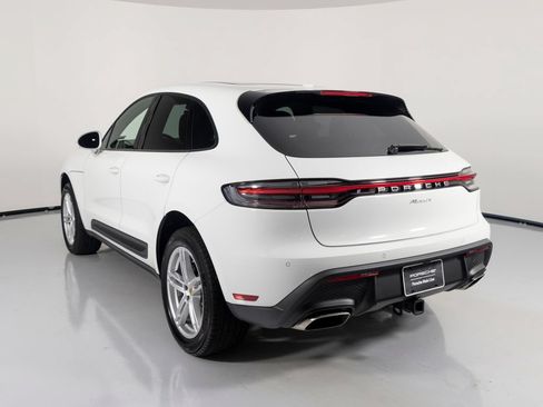 Certified 2026 Porsche Macan AWD/4WD image 3