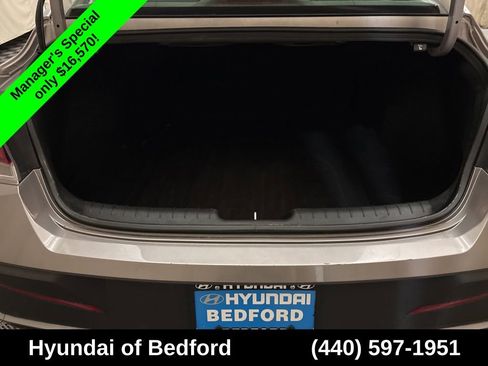 Used 2024 Hyundai Elantra SEL FWD image 20
