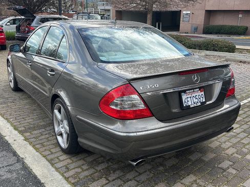 Used 2009 Mercedes-Benz E 350 Sedan image 6