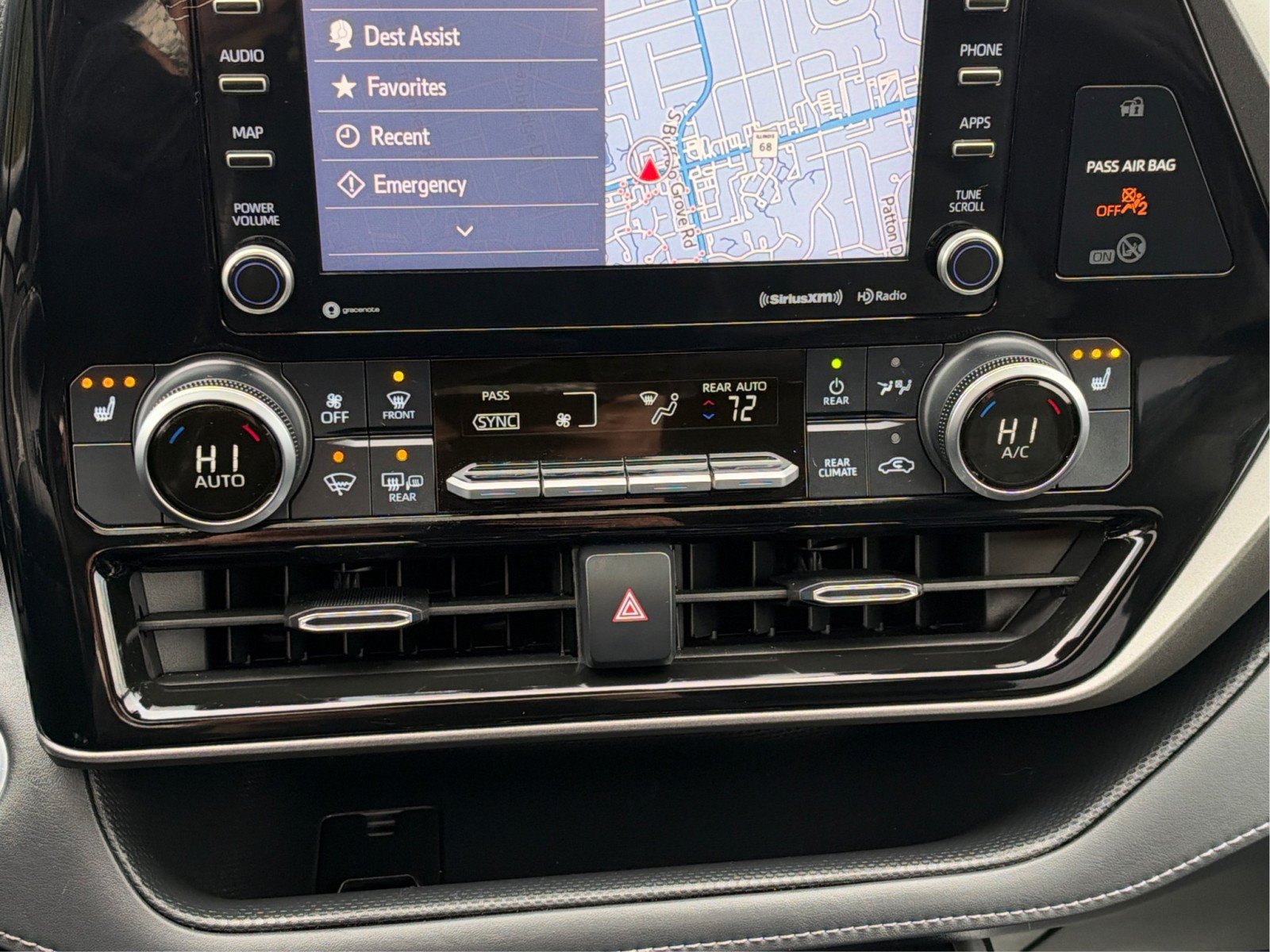 Used 2021 Toyota Highlander XLE AWD/4WD image 48