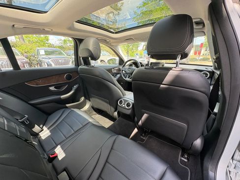 Used 2017 Mercedes-Benz C 300 4MATIC Sedan image 15
