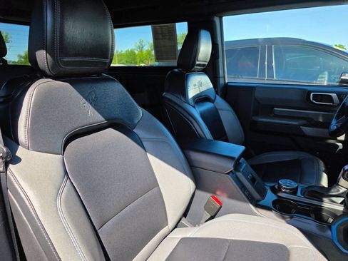 Used 2022 Ford Bronco Black Diamond AWD/4WD image 34