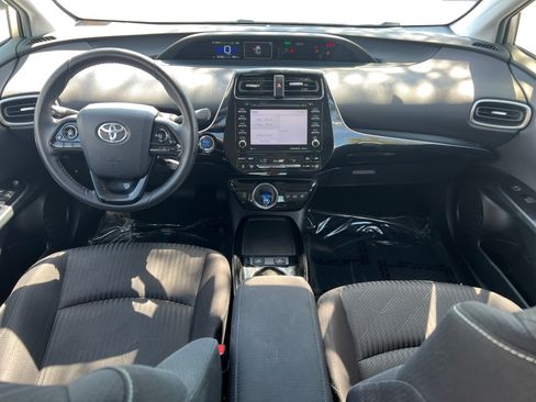 Used 2021 Toyota Prius Prime LE FWD image 25