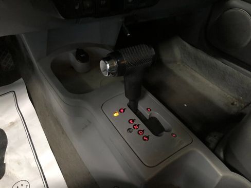 Used 2007 Volkswagen Beetle Coupe w/ Package 1 image 10