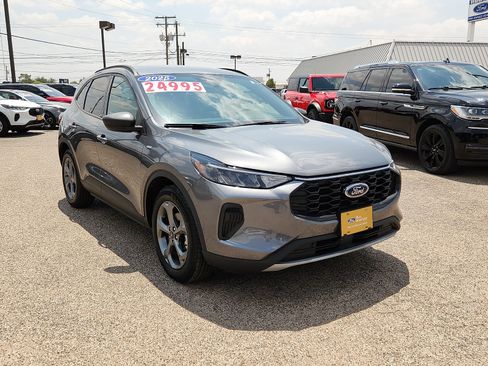Certified 2025 Ford Escape ST-Line FWD image 1