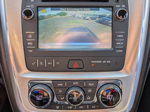 Used 2015 GMC Acadia SLT AWD/4WD image 14