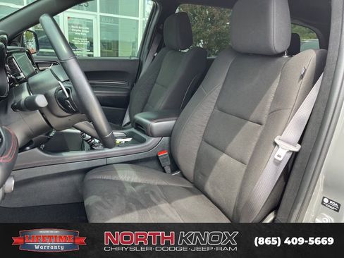 Used 2025 Dodge Durango GT w/ Blacktop Package AWD/4WD image 4