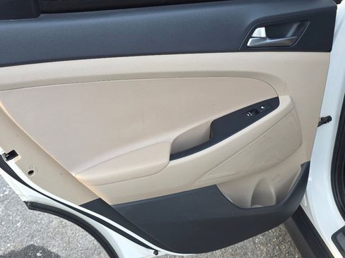 Used 2016 Hyundai Tucson Limited w/ Option Group 03 image 28