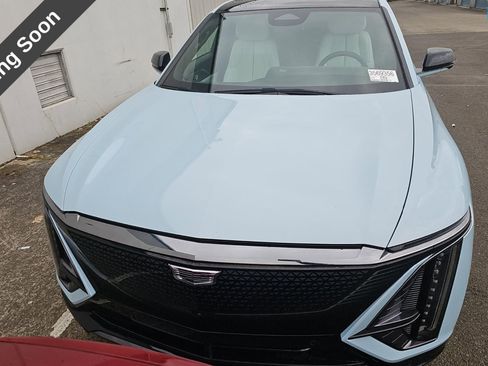 Used 2024 Cadillac Lyriq Sport image 2
